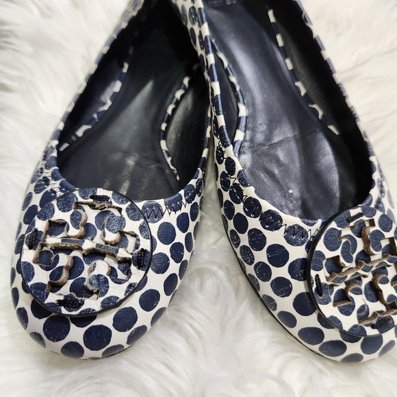 🔹️TORY BURCH🔹️ navy blue & white polka dots Ballet flats size 8 ✨️💙 - Picture 6 of 12
